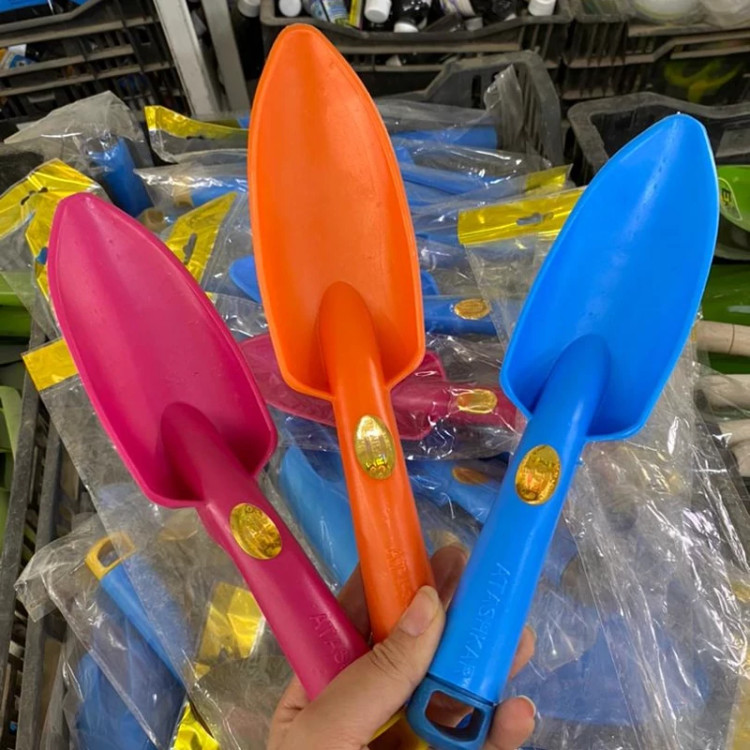 خرید بیلچه کوچک گلدان یا باغچه. جنس پلاستیک فشرده